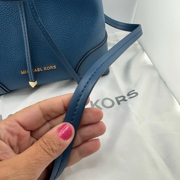 Michael‎ Kors Mercer Gallery Convertible Blue Leather Bucket Bag